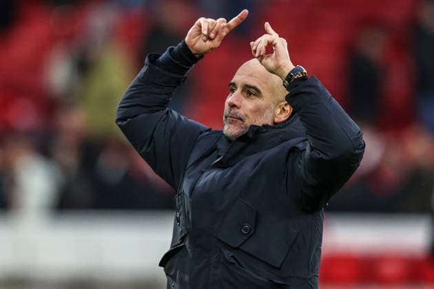 Premier League Nottingham Forest v Manchester City Pep Guardiola manager of Manchester City celebrates the win with the fans during the Premier League match Nottingham Forest vs Manchester City at City Ground, Nottingham, United Kingdom, 27th December 2025 (Photo by Alfie Cosgrove News Images) Nottingham City Ground Nottinghamshire United Kingdom Copyright: xAlfiexCosgrove NewsxImagesx