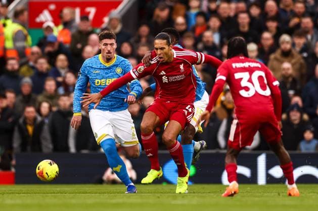 Virgil van Dijk of Liverpool wins possession Liverpool v Wolverhampton Wanderers, Premier League, Football, Anfield, Liverpool, UK - 27 Dec 2025Liverpool Anfield United Kingdom EDITORIAL USE ONLY No use with unauthorised audio, video, data, fixture lists, club league logos or live services. Online in-match use limited to 120 images, no video emulation. No use in betting, games or single club league player publications.  Copyright: xMarkxKerton Shutterstockx 16213163ak
