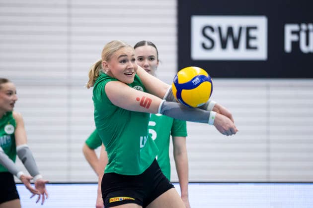 1. Volleyball Bundesliga Frauen: Schwarz-Weiss Erfurt vs. USC Münster; Erfurt; 27.12.2025 Cecilia Malm ( 5; USC Münster) (Erwärmung) 1. Volleyball Bundesliga Frauen: Schwarz-Weiss Erfurt vs. USC Münster; Riethsporthalle Erfurt; 27.12.2025 Copyright: xBEAUTIFULxSPORTS Duehringx