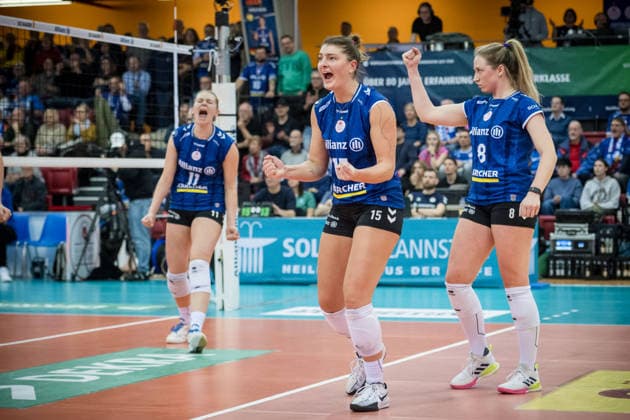 Melani Shaffmaster (Allianz MTV Stuttgart, 15) - Jubel, Jubelschrei mit Team GER, Allianz MTV Stuttgart vs. SSC Palmberg Schwerin, Volleyball Bundesliga, VBL, Spielzeit 2025 2026, 27.12.2025 GER, Allianz MTV Stuttgart vs. SSC Palmberg Schwerin, Volleyball Bundesliga, VBL, Spielzeit 2025 2026, 27.12.2025 Stuttgart Copyright: xSandyxDinkelackerx EP_SDR