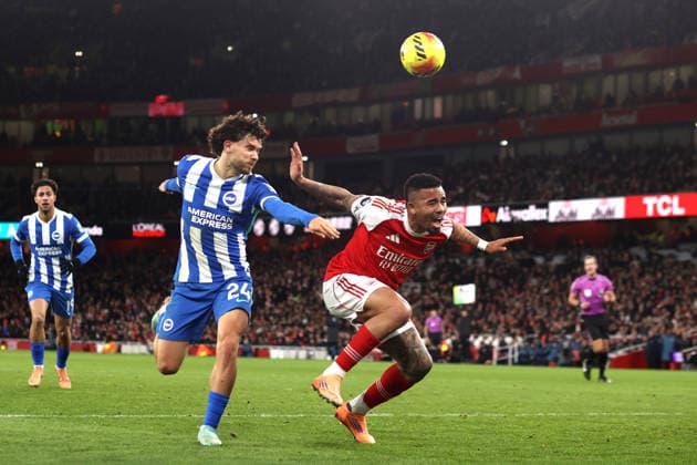 Arsenal v Brighton & Hove Albion 27 December 2025 London - Premier League Football - Arsenal v Brighton & Hove Albion - Gabriel Jesus of Arsenalreacts after a challenge in the penalty area by Ferdi Kadioglu of Brighton & Hove Albion - (Photo by Mark Leech). London UK Copyright: xMarkxLeechxOffside