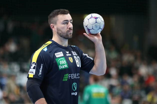 Handball DAIKIN HBL, SC DHfK Leipzig - Rhein-Neckar Löwen; 27.12.2025 Jannik Kohlbacher (80, Rhein-Neckar Löwen) während der Erwärmung. Handball, DAIKIN HBL, 1. Bundesliga, Saison 2025 2026, 19. Spieltag: SC DHfK Leipzig vs. Rhein-Neckar Löwen am 27.12.2025 in der Quarterback Immobilien Arena Leipzig. Copyright: xBEAUTIFULxSPORTS JanxKaeferx