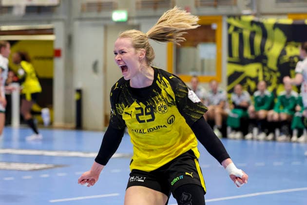 Emma Olsson (Borussia Dortmund) jubelt, Alsco Handball Bundesliga Frauen, Borussia Dortmund vs FRISCH AUF Goeppingen, Sporthalle Wellinghofen am 27. December 2025 in Dortmund, Deutschland. (Foto von Marco Steinbrenner DeFodi Images) Emma Olsson (Borussia Dortmund) cheers, Alsco Handball Bundesliga Frauen, Borussia Dortmund vs FRISCH AUF Goeppingen, Sporthalle Wellinghofen, December 27, 2025 in Dortmund, Germany. (Photo by Marco Steinbrenner DeFodi Images) DFB DFL REGULATIONS PROHIBIT ANY USE OF PHOTOGRAPHS AS IMAGE SEQUENCES AND OR QUASI-VIDEO. -