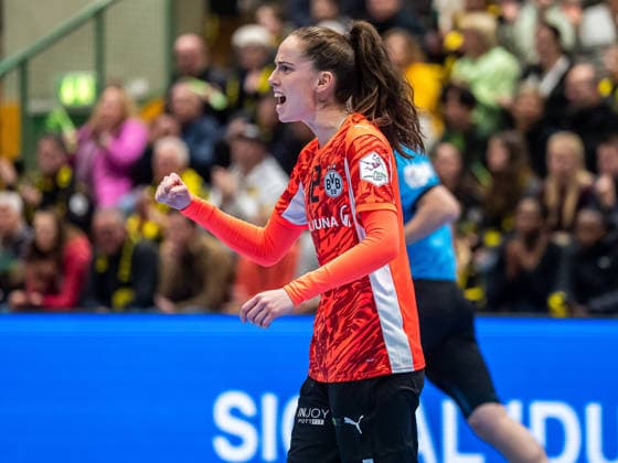 Sarah Wachter (Borussia Dortmund, 12) jubelt nach einer Parade, Borussia Dortmund vs. Frisch Auf Goeppingen, Handball, 1. Bundesliga, Spielzeit 2025 2026, 27.12.2025 Borussia Dortmund vs. Frisch Auf Goeppingen, Handball, 1. Bundesliga, Spielzeit 2025 2026, 27.12.2025 Dortmund Copyright: xMichaelxSchmidt Eibner-Pressefotx EP_MST