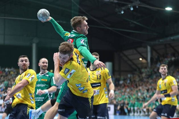 Handball DAIKIN HBL, SC DHfK Leipzig - Rhein-Neckar Löwen; 27.12.2025 Franz Semper (32, SC DHfK Leipzig) kommt zum Wurf. Handball, DAIKIN HBL, 1. Bundesliga, Saison 2025 2026, 19. Spieltag: SC DHfK Leipzig vs. Rhein-Neckar Löwen am 27.12.2025 in der Quarterback Immobilien Arena Leipzig. Copyright: xBEAUTIFULxSPORTS JanxKaeferx