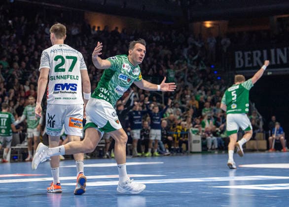 Handball, Herren, Saison 2025 2026, DAIKIN Handball-Bundesliga (19. Spieltag), Füchse Berlin - FRISCH AUF Göppingen, Aitor Arino (Füchse Berlin), 27.12.2025, Copyright: xSebastianxRäppold MatthiasxKochx