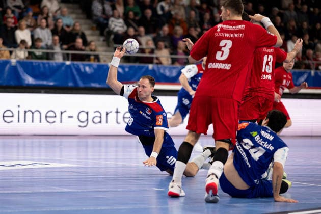 Tobias Heinzelmann (HBW Balingen Weilstetten, 28), SG BBM Bietigheim vs. HBW Balingen Weilstetten, Handball, 2. Bundesliga, 17. Spieltag, Saison 2025 2026, 27.12.2025 Eibner-Pressefoto Andreas Ulmer SG BBM Bietigheim vs. HBW Balingen Weilstetten, Handball, 2. Bundesliga, 17. Spieltag, Saison 2025 2026, 27.12.2025 Bietigheim Copyright: xEibner-Pressefoto AndreasxUlmerx EP_AUR