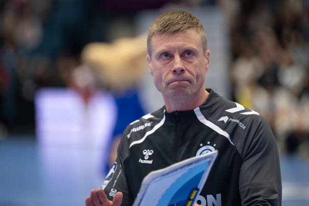 Daikin Handball Bundesliga, VfL Gummersbach - Handball Verein Hamburg, 27.12.2025 Gudjón Valur Sigurdsson (Trainer VfL Gummersbach); Daikin Handball Bundesliga, VfL Gummersbach - Handball Sport Verein Hamburg, 27.12.2025 Copyright: xBEAUTIFULxSPORTS Erlhofx