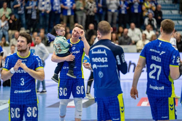 Daikin Handball Bundesliga, VfL Gummersbach - Handball Verein Hamburg, 27.12.2025 Ole Pregler (VfL Gummersbach, 23), ; Daikin Handball Bundesliga, VfL Gummersbach - Handball Sport Verein Hamburg, 27.12.2025 Copyright: xBEAUTIFULxSPORTS Erlhofx