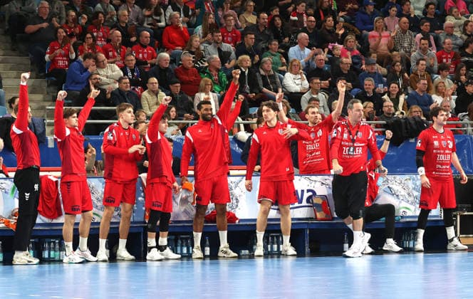 27.12.2025, Deutschland, Bietigheim, Handball 2. Bundesliga, SG BBM Bietigheim vs. HBW Balingen-Weilstetten, Jubel (BBM)