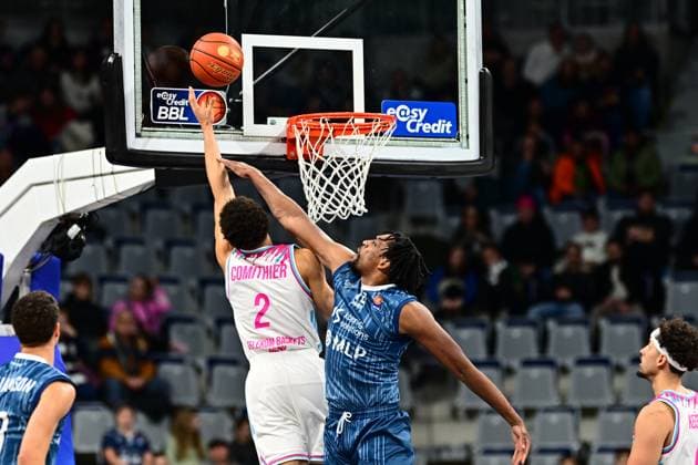 RECORD DATE NOT STATED Spielaktion mit Osun Osunniyi (12; MLP Academics Heidelberg) und Alijah Comithier (2, Telekom Baskets Bonn) Spielaktion mit Osun Osunniyi (12; MLP Academics Heidelberg) Copyright: xMichaelxGelhardtx