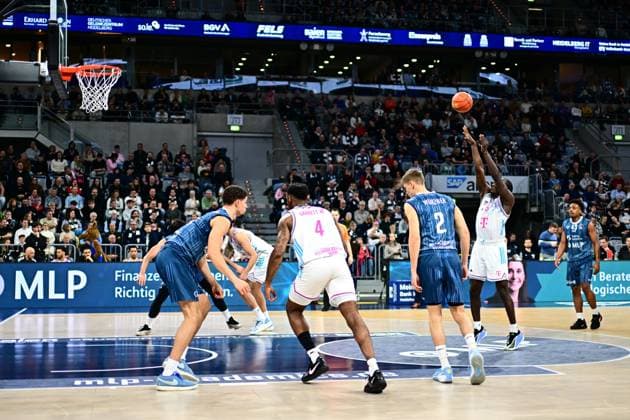 RECORD DATE NOT STATED Spielaktion mit Jeff Garrett Jr. (4; Telekom Baskets Bonn), Niklas Würzner (2; MLP Academics Heidelberg) und Eric Reed Jr. (43; MLP Academics Heidelberg) Spielaktion mit Jeff Garrett Jr. (4; Telekom Baskets Bonn) und Niklas Würzner (2; MLP Academics Heidelberg) Copyright: xMichaelxGelhardtx