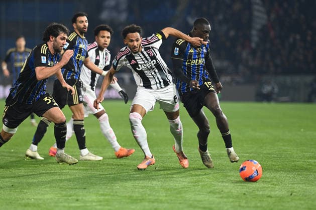 LLoyd Kelly (Juventus Fc) in action during Pisa SC vs Juventus FC, Italian soccer Serie A match in Pisa, Italy, December 27 2025  Copyright: xGianlucaxRicci IPAxSportx xipa-agency.netx xx IPA_69502580 IPA_Agency_IPA69502580