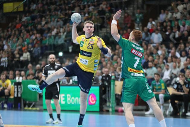 Handball DAIKIN HBL, SC DHfK Leipzig - Rhein-Neckar Löwen; 27.12.2025 Haukur Prastarson (25, Rhein-Neckar Löwen). Handball, DAIKIN HBL, 1. Bundesliga, Saison 2025 2026, 19. Spieltag: SC DHfK Leipzig vs. Rhein-Neckar Löwen am 27.12.2025 in der Quarterback Immobilien Arena Leipzig. Copyright: xBEAUTIFULxSPORTS JanxKaeferx