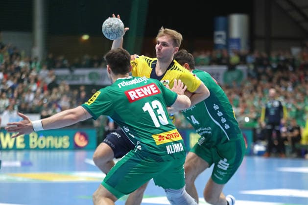 Handball DAIKIN HBL, SC DHfK Leipzig - Rhein-Neckar Löwen; 27.12.2025 Mathias Larson (4, Rhein-Neckar Löwen). Handball, DAIKIN HBL, 1. Bundesliga, Saison 2025 2026, 19. Spieltag: SC DHfK Leipzig vs. Rhein-Neckar Löwen am 27.12.2025 in der Quarterback Immobilien Arena Leipzig. Copyright: xBEAUTIFULxSPORTS JanxKaeferx