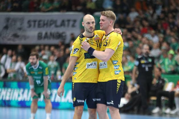 Handball DAIKIN HBL, SC DHfK Leipzig - Rhein-Neckar Löwen; 27.12.2025 Freude und Jubel bei Lukas Sandell (11, Rhein-Neckar Löwen) und Haukur Prastarson (25, Rhein-Neckar Löwen). Handball, DAIKIN HBL, 1. Bundesliga, Saison 2025 2026, 19. Spieltag: SC DHfK Leipzig vs. Rhein-Neckar Löwen am 27.12.2025 in der Quarterback Immobilien Arena Leipzig. Copyright: xBEAUTIFULxSPORTS JanxKaeferx