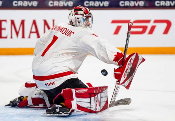 December 27, 2025, Minneapolis, Mn, Canada: Canada s goaltender Jack Ivankovic (1) makes during second period IIHF World Junior Championship hockey action against Latvia, in Minneapolis, Saturday, Dec. 27, 2025. Canada News - December 27, 2025  - ZUMAc35_ 20251227_zaf_c35_088 Copyright: xChristopherxKatsarovx