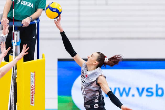 1. Volleyball Bundesliga Frauen: Schwarz-Weiss Erfurt vs. USC Münster; Erfurt; 27.12.2025 Isabel Kova?i? ( 11; Schwarz-Weiss Erfurt) 1. Volleyball Bundesliga Frauen: Schwarz-Weiss Erfurt vs. USC Münster; Riethsporthalle Erfurt; 27.12.2025 Copyright: xBEAUTIFULxSPORTS Duehringx