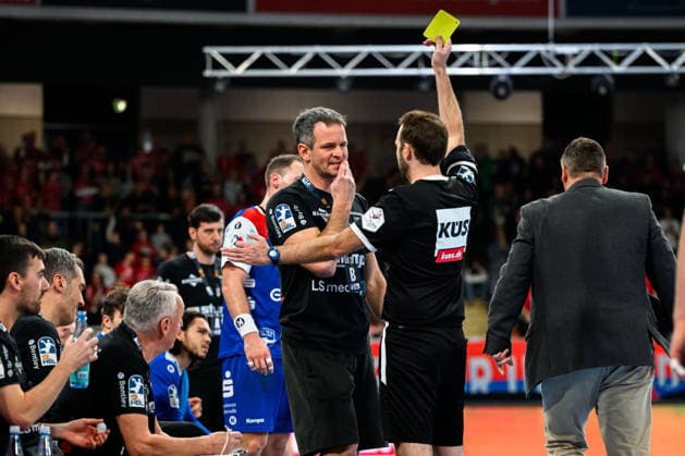 Bietigheim: HBL - 25 26 - SG BBM Bietigheim - HBW Balingen Trainer Matthias Flohr (HBW Balingen) Bietigheim-Bissingen Egetrans Arena Baden-Württemberg Deutschland