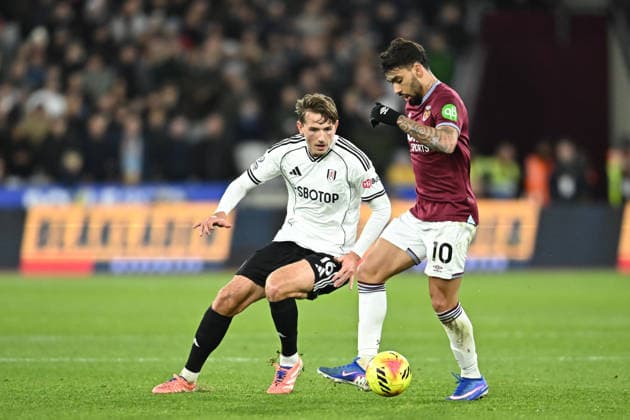 West Ham United v Fulham, Premier League West Ham United midfielder Lucas Paqueta (10) and Fulham midfielder Sander Berge (16) during the Premier League match between West Ham United and Fulham at the London Stadium, London, UK on 27 December 2025. London London Stadium UK Editorial use only DataCo restrictions apply See www.football-dataco.com , Copyright: xPaulxBockingx PSI-23477-0235