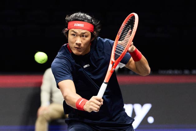 SHENZHEN, CHINA - DECEMBER 28: Zhang Zhizhen of China returns a shot in the Men s Singles match against Valentin Vacherot of Monaco on day 3 of the 2025 World Tennis Continental Cup at Shenzhen Universiade Center on December 28, 2025 in Shenzhen, Guangdong Province of China.  Copyright: xVCGx 111612311451