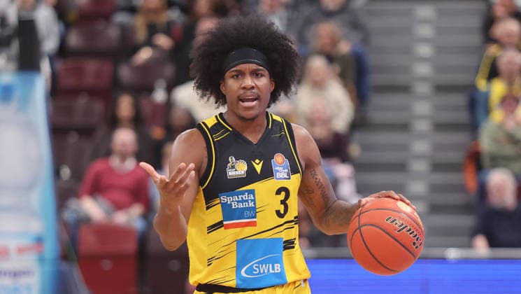 Ludwigsburg , easyCredit Basketball Bundesliga MHP Riesen Ludwigsburg vs. Science City Jena , Stefan Smith ( Riesen )