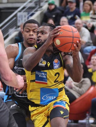 Ludwigsburg , easyCredit Basketball Bundesliga MHP Riesen Ludwigsburg vs. Science City Jena , Tray Buchanan ( Riesen )