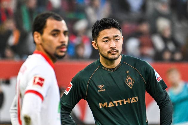 GER, 1. FBL, FC Augsburg vs SV Werder Bremen 20.12.2025, WWK-Arena, Augsburg, GER, 1. FBL, FC Augsburg vs SV Werder Bremen, im Bild Yukinari Sugawara (Werder Bremen, 3) *** GER, 1 FBL, FC Augsburg vs SV Werder Bremen 20 12 2025, WWK Arena, Augsburg, GER, 1 FBL, FC Augsburg vs SV Werder Bremen, in the picture Yukinari Sugawara Werder Bremen, 3 nordphotoxGmbHx xHafner nph00200