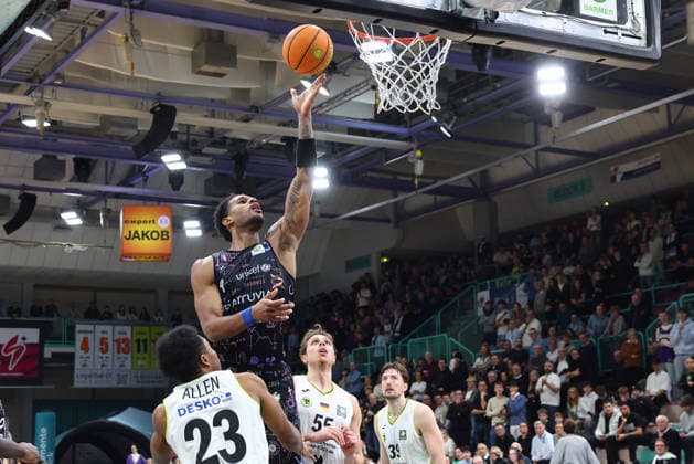 15. Spieltag der Basketball 2. Bundesliga ProA in der Oberfrankenhalle in Bayreuth Saison 2025-2026 BBC Bayreuth gegen Uni Baskets Münster Nicholas Khalil McMullen (Uni Baskets Münster) -4-