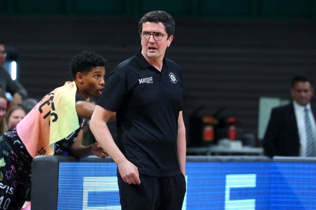 15. Spieltag der Basketball 2. Bundesliga ProA in der Oberfrankenhalle in Bayreuth Saison 2025-2026 BBC Bayreuth gegen Uni Baskets Münster Götz Rohdewald (Uni Baskets Münster Trainer)