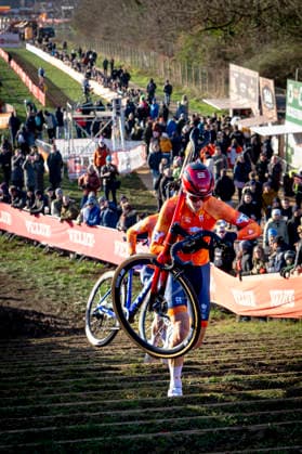 Guus van den Eijnden during the UCI Cyclo-cross World Cup 2025 men u23 in DENDERMONDE, Belgium on 28 december 2025, (photo by Marcel van Dorst EYE4images DeFodi Images) -