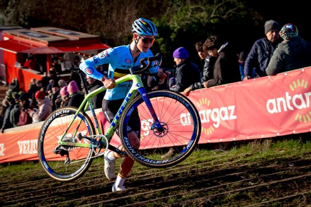 Mats vanden Eynde during the UCI Cyclo-cross World Cup 2025 men u23 in DENDERMONDE, Belgium on 28 december 2025, (photo by Marcel van Dorst EYE4images DeFodi Images) -