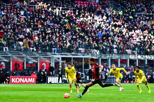 2025-12-28 AC Milan v Hellas Verona FC - Serie A MILAN, ITALY - DECEMBER 28: Christopher Nkunku of AC Milan scores the team s second goal during the Serie A match between AC Milan and Hellas Verona FC at Giuseppe Meazza Stadium on December 28, 2025 in Milan, Italy. (Photo by Alberto Gandolfo BSR Agency) Milan Italy Content not available for redistribution in The Netherlands directly or indirectly through any third parties. Copyright: xBSRxAgencyx