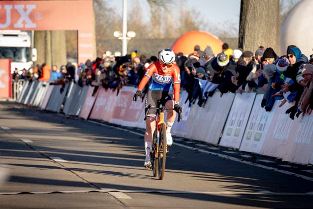 Puck Pieterse FENIX-DECEUNINCK during the UCI Cyclo-cross World Cup 2025 Woman in DENDERMONDE, Belgium on 28 december 2025, (photo by Marcel van Dorst EYE4images DeFodi Images) -