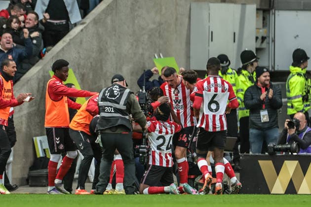 Premier League Sunderland v Leeds United Simon Adingra of Sunderland celebrates his goal to make it 1-0 during the Premier League match Sunderland vs Leeds United at Stadium Of Light, Sunderland, United Kingdom, 28th December 2025 (Photo by Alfie Cosgrove News Images) Sunderland Stadium Of Light Tyne and Wear United Kingdom Copyright: xAlfiexCosgrove NewsxImagesx