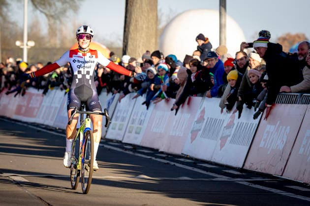 Lucinda Brand BALOISE GLOWI LIONS during the UCI Cyclo-cross World Cup 2025 Woman in DENDERMONDE, Belgium on 28 december 2025, (photo by Marcel van Dorst EYE4images DeFodi Images) -