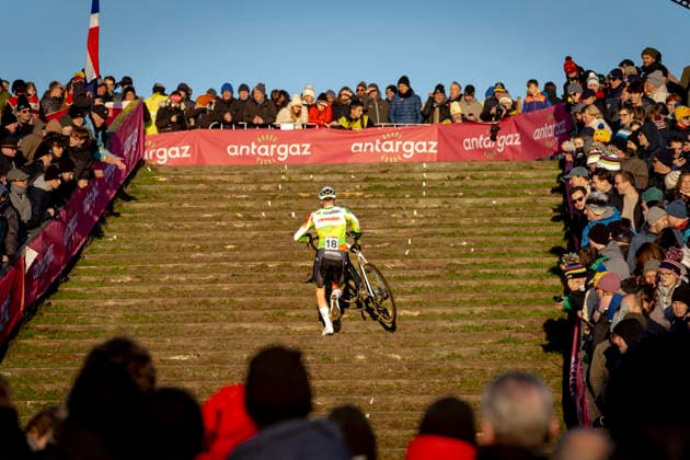 Toon Vandebosch CRELAN-CORENDON during the UCI Cyclo-cross World Cup 2025 in DENDERMONDE, Belgium on 28 december 2025, (photo by Marcel van Dorst EYE4images DeFodi Images) -