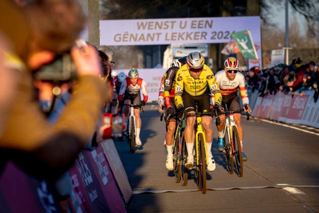 Wout van Aert TEAM VISMA LEASE A BIKE during the UCI Cyclo-cross World Cup 2025 in DENDERMONDE, Belgium on 28 december 2025, (photo by Marcel van Dorst EYE4images DeFodi Images) -