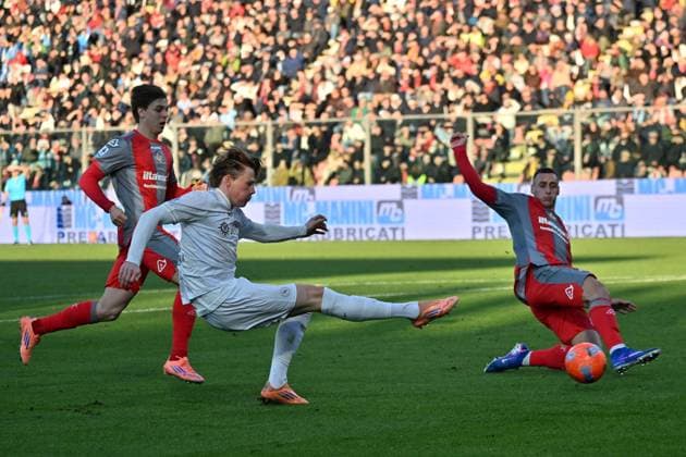 Foto IPP Felice De Martino Cremona 28 12 2025 Calcio Campionato serie A 2025-2026 Cremonese - Napoli Nella foto: Scott McTominay Italy Photo Press World Copyright Cremona italy Italia ITALY  Copyright: xR4924_italyphotopressx