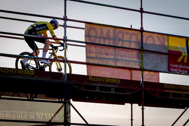Wout van Aert TEAM VISMA LEASE A BIKE during the UCI Cyclo-cross World Cup 2025 in DENDERMONDE, Belgium on 28 december 2025, (photo by Marcel van Dorst EYE4images DeFodi Images) -