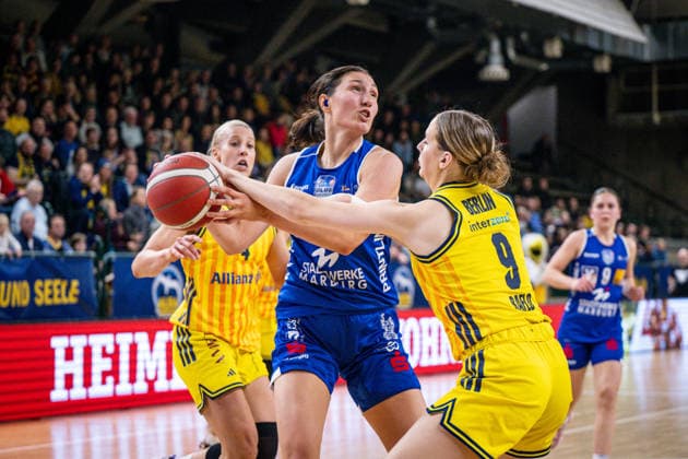 Basketball Berlin 28.12.2025 Saison 2025 2026 DBBL 1. Bundesliga Alba Berlin - BC Pharmaserv Marburg Mia Heide (Marburg, No.42)