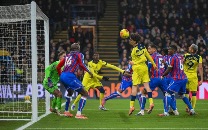 Crystal Palace v Tottenham Hotspur Premier League Archie Gray of Tottenham Hotspur scores the first goal for his team during the Premier League match at Selhurst Park, London 28 12 2025 UK Newspapers OUT Copyright: xMalcolmxFellx FIL-22705-0024