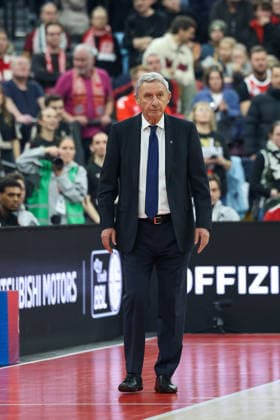 Svetislav Pesic (FC Bayern Basketball, Chef-Trainer), GER, FC Bayern Basketball vs. Vet Concept Gladiators Trier, Basketball, easycredit Basketball Bundesliga, 11. Spieltag, Saison 2025 2026, 28.12.2025, GER, FC Bayern Basketball vs. Vet Concept Gladiators Trier, Basketball, easycredit Basketball Bundesliga, 11. Spieltag, Saison 2025 2026, 28.12.2025 Muenchen Copyright: xEibner-Pressefoto JennixMaulx EP_JML