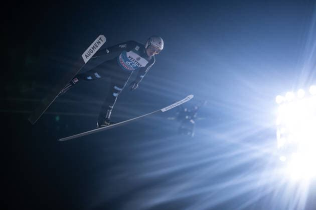 Sport Themen der Woche KW52 OBERSTDORF, DEUTSCHLAND: 74. Vierschanzentournee: Viessmann FIS Skisprung Weltcup - Qualifikation Großschanze am 28.12.2025 in der Skisprung Arena in Oberstdorf. Philipp Raimund aus Deutschland in Aktion. *** OBERSTDORF, GERMANY 74 Four Hills Tournament Viessmann FIS Ski Jumping World Cup qualification large hill on 28 12 2025 at the Ski Jumping Arena in Oberstdorf Philipp Raimund from Germany in action