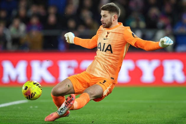 28th December 2025; Selhurst Park, Selhurst, London, England; Premier League Football, Crystal Palace versus Tottenham Hotspur; Guglielmo Vicario of Tottenham Hotspur makes a save  IanxStephen