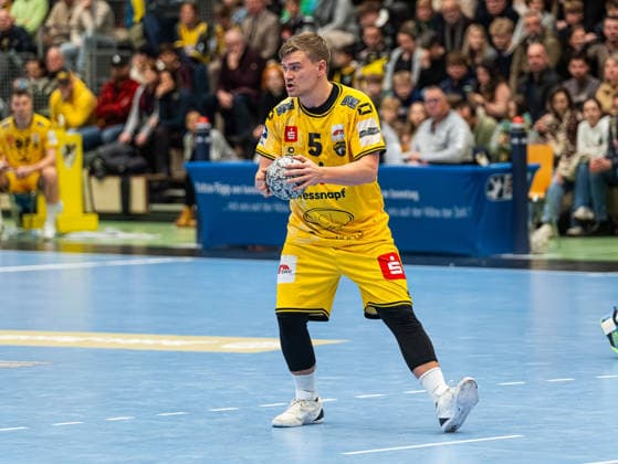 Falk Kolodziej (HSG Krefeld Niederrhein, 05) beim Siebenmeter HSG Krefeld Niederrhein vs. HSG Nordhorn-Lingen, Handball, 2. Bundesliga, 17. Spieltag, Saison 2025 2026, 28.12.2025 HSG Krefeld Niederrhein vs. HSG Nordhorn-Lingen, Handball, 2. Bundesliga, 17. Spieltag, Saison 2025 2026, 28.12.2025 Krefeld Copyright: xEibner-Pressefoto DamianxKruczynx EP_DKI