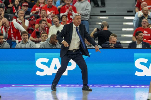 Svetislav Pesic (FC Bayern Basketball, Chef-Trainer), GER, FC Bayern Basketball vs. Vet Concept Gladiators Trier, Basketball, easycredit Basketball Bundesliga, 11. Spieltag, Saison 2025 2026, 28.12.2025, GER, FC Bayern Basketball vs. Vet Concept Gladiators Trier, Basketball, easycredit Basketball Bundesliga, 11. Spieltag, Saison 2025 2026, 28.12.2025 Muenchen Copyright: xEibner-Pressefoto JennixMaulx EP_JML