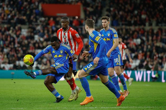 Sunderland v Leeds United, Premier League Wilfried Gnonto of Leeds United clears the ball during the Premier League match between Sunderland and Leeds United at the Stadium Of Light, Sunderland, UK on 28 December 2025. Sunderland Stadium Of Light Tyne and Wear UK Editorial use only DataCo restrictions apply See www.football-dataco.com , Copyright: xCraigxCowanx PSI-23476-0117