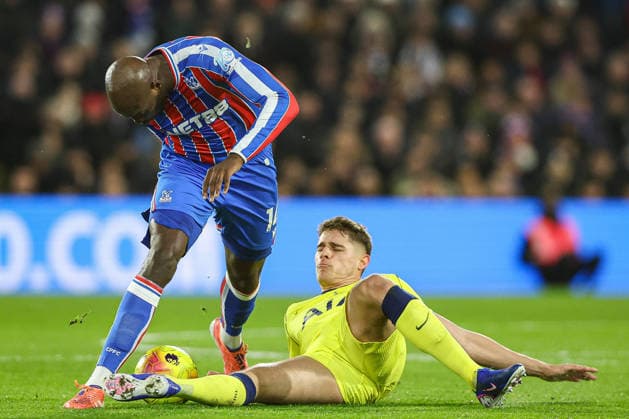 28th December 2025; Selhurst Park, Selhurst, London, England; Premier League Football, Crystal Palace versus Tottenham Hotspur; Micky van de Ven of Tottenham Hotspur tackles Jean-Philippe Mateta of Crystal Palace  IanxStephen