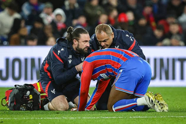 28th December 2025; Selhurst Park, Selhurst, London, England; Premier League Football, Crystal Palace versus Tottenham Hotspur; Jefferson Lerma of Crystal Palace receives medical attention following a knock  IanxStephen